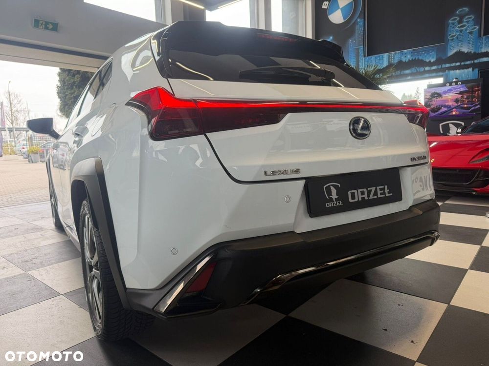 Lexus UX - 9