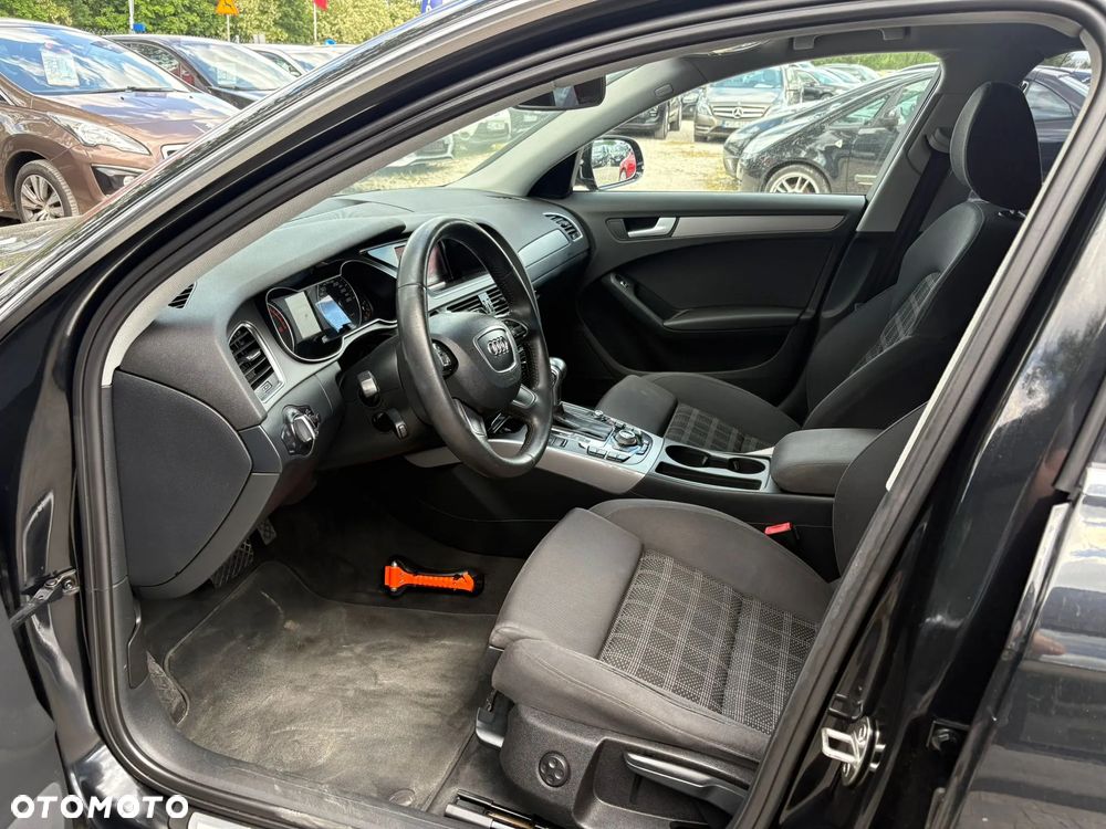 Audi A4 Avant 2.0 TDI DPF multitronic S line Sportpaket - 14