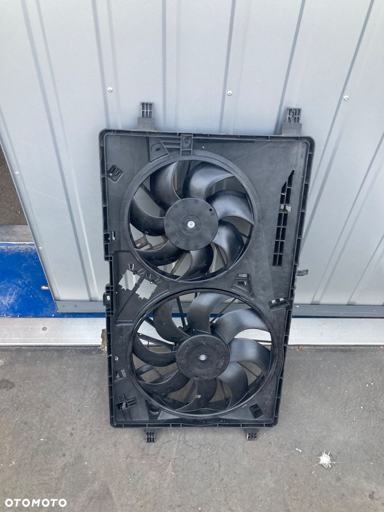 RENAULT MASTER 3 III lift 4 IV Nowe oryginalne !!! OPEL MOVANO B II NOWE ORYGINALNE WENTYLATORY WENTYLATOR CHŁODNICY WODY KLIMATYZACJI obudowa wentylatorów - 2