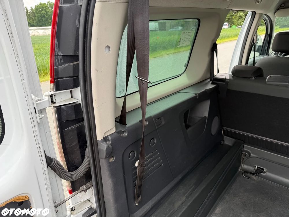 Renault Kangoo ENERGY dCi 110 FAP Start & Stop Luxe - 26