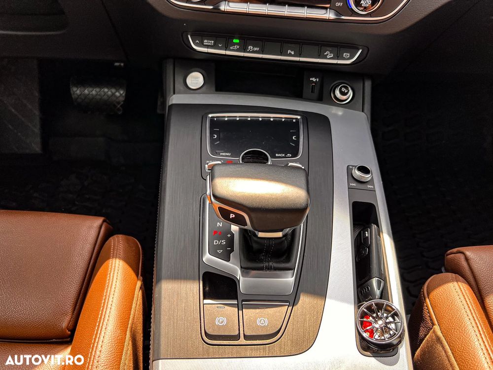 Audi Q5 50 TFSIe quattro S tronic S line - 12