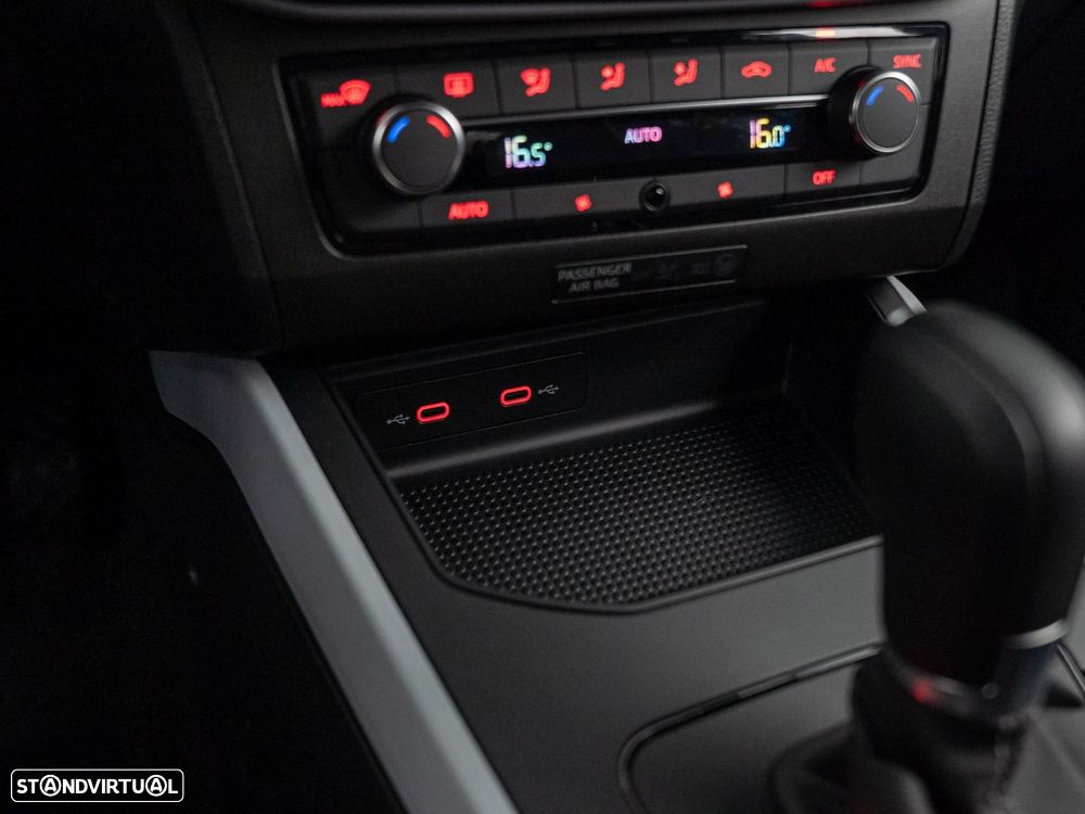 SEAT Arona 1.0 TSI Style DSG - 24