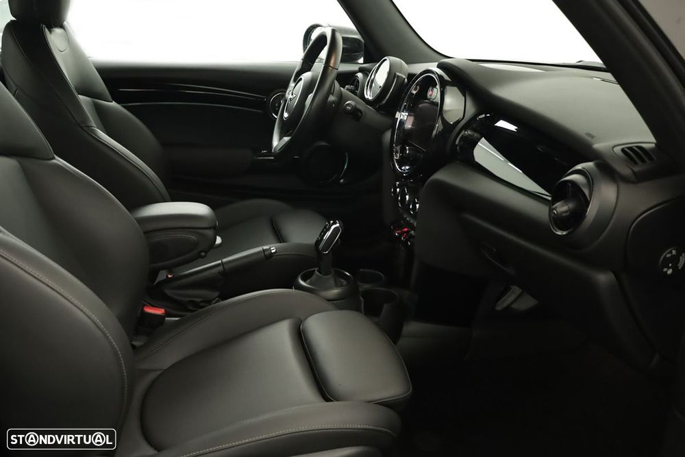 MINI Cabrio - 26