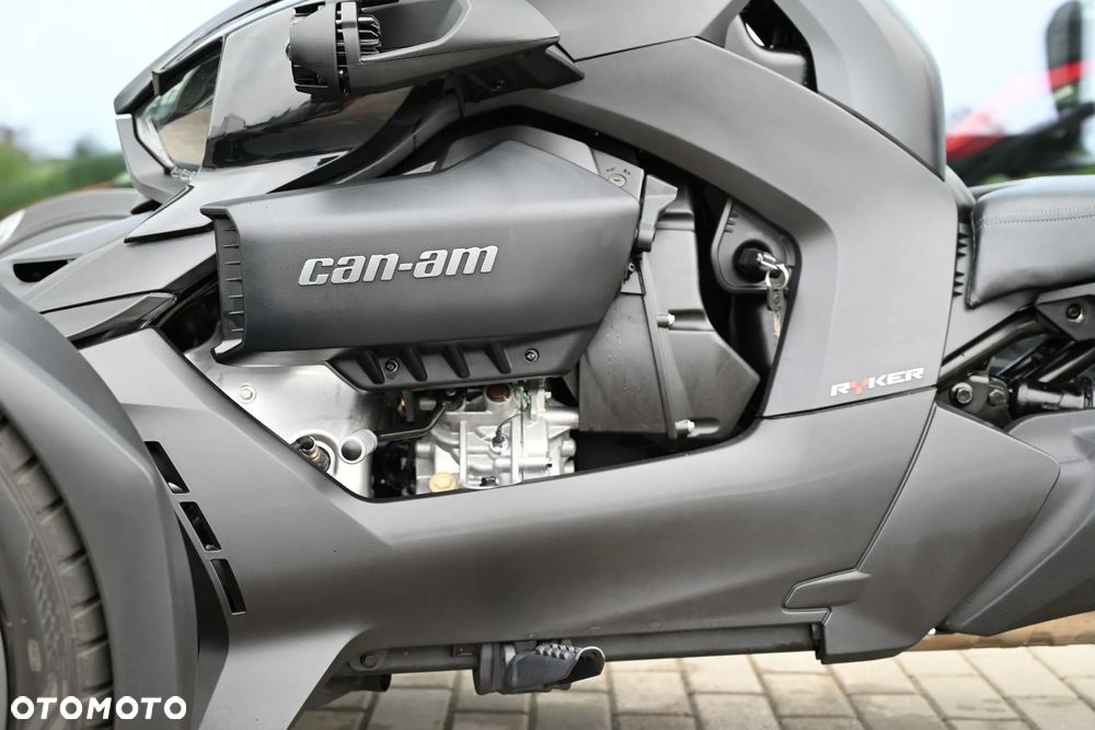 Can-Am Ryker - 8