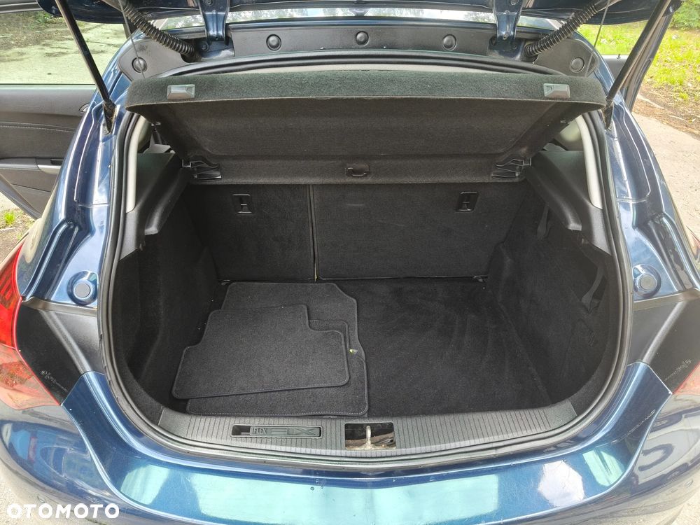 Opel Astra 1.4 Turbo Innovation - 33