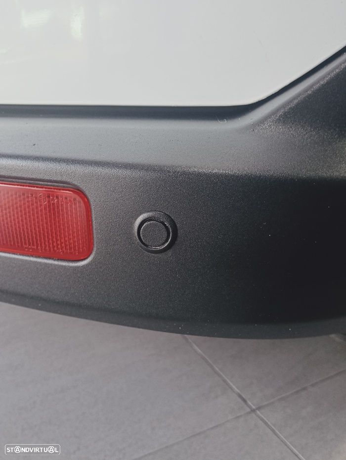 Ford Transit Courier - 17