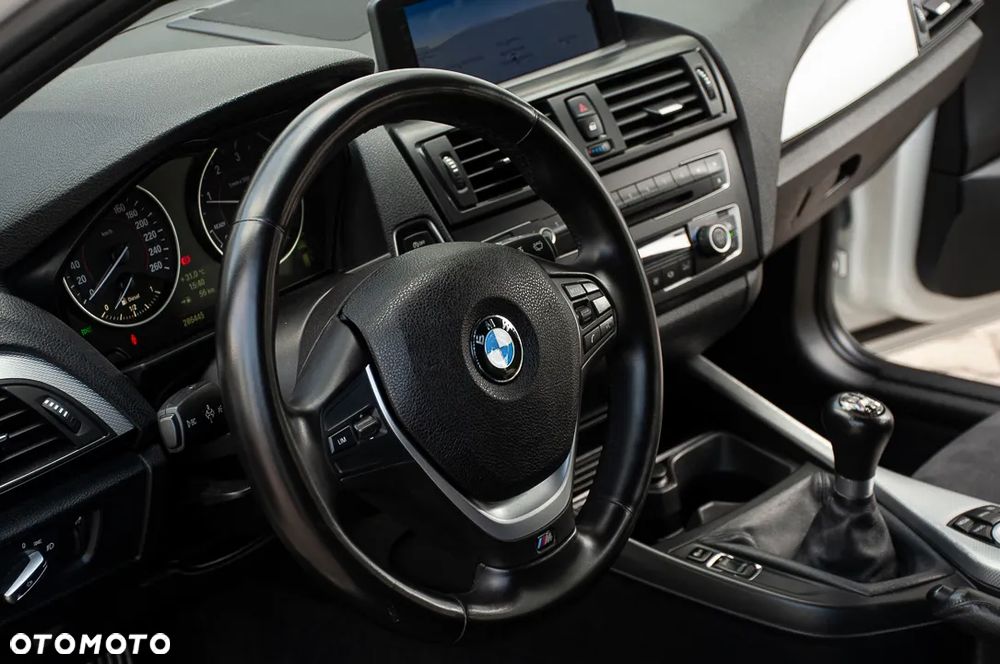 BMW Seria 1 116d DPF Edition Sport - 23
