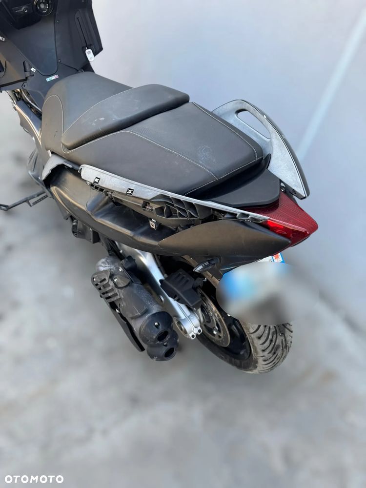 Aprilia SRV 850 - 31