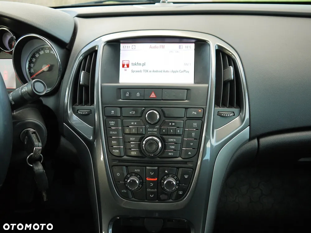 Opel Astra IV 1.4 T Executive - 18