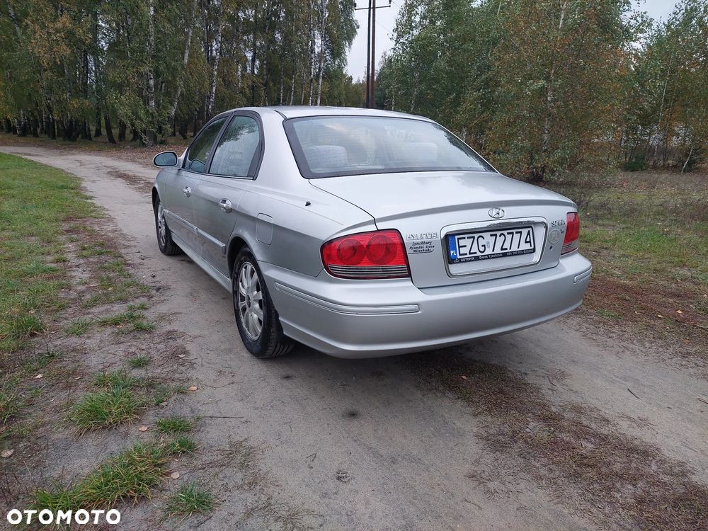 Hyundai Sonata - 5