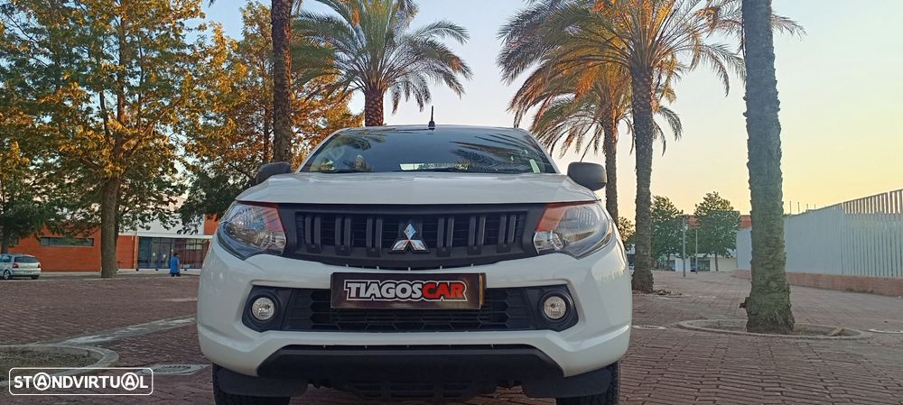 Mitsubishi L200 2.4 DI-D CD Invite 2WD - 28