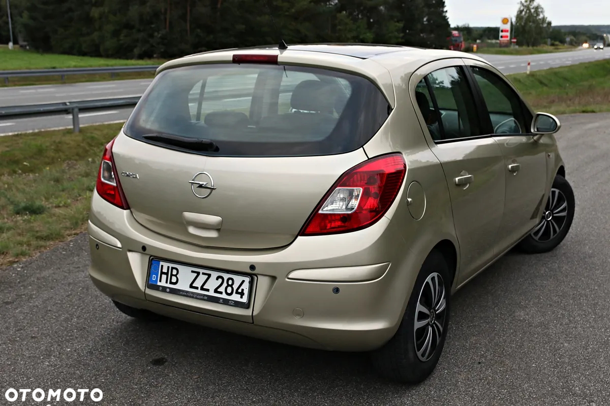 Opel Corsa 1.4 Cosmo - 29