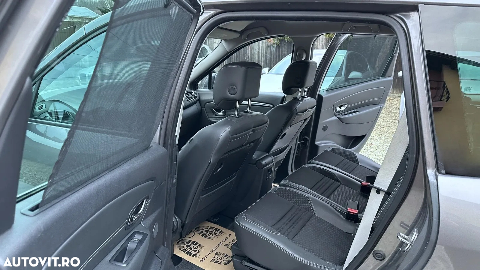 Renault Grand Scenic ENERGY dCi 130 BOSE EDITION - 8