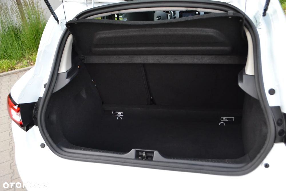 Renault Clio - 18