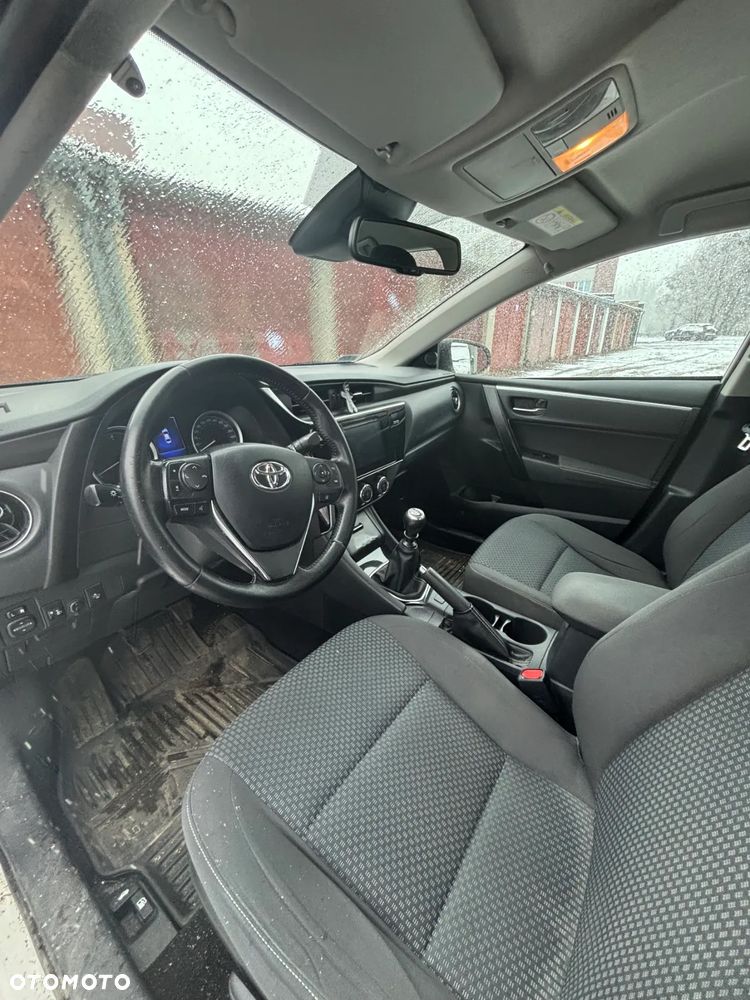 Toyota Corolla 1.4 D-4D Comfort - 12