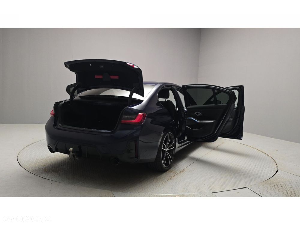 BMW Seria 3 - 12