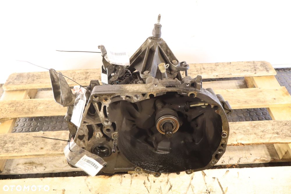 SKRZYNIA BIEGÓW 5 BIEGOWA RENAULT MEGANE II 1.6 - 5