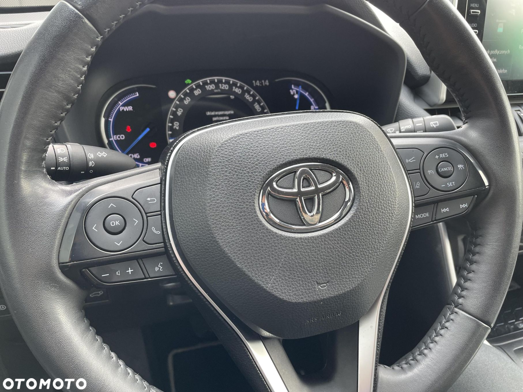 Toyota RAV4 2.5 Hybrid Black Edition by JBL 4x4 - 23