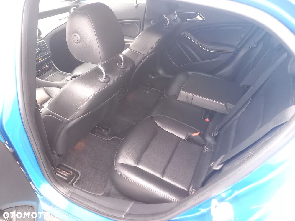 Mercedes-Benz GLA 250 4Matic 7G-DCT Edition 1 - 8