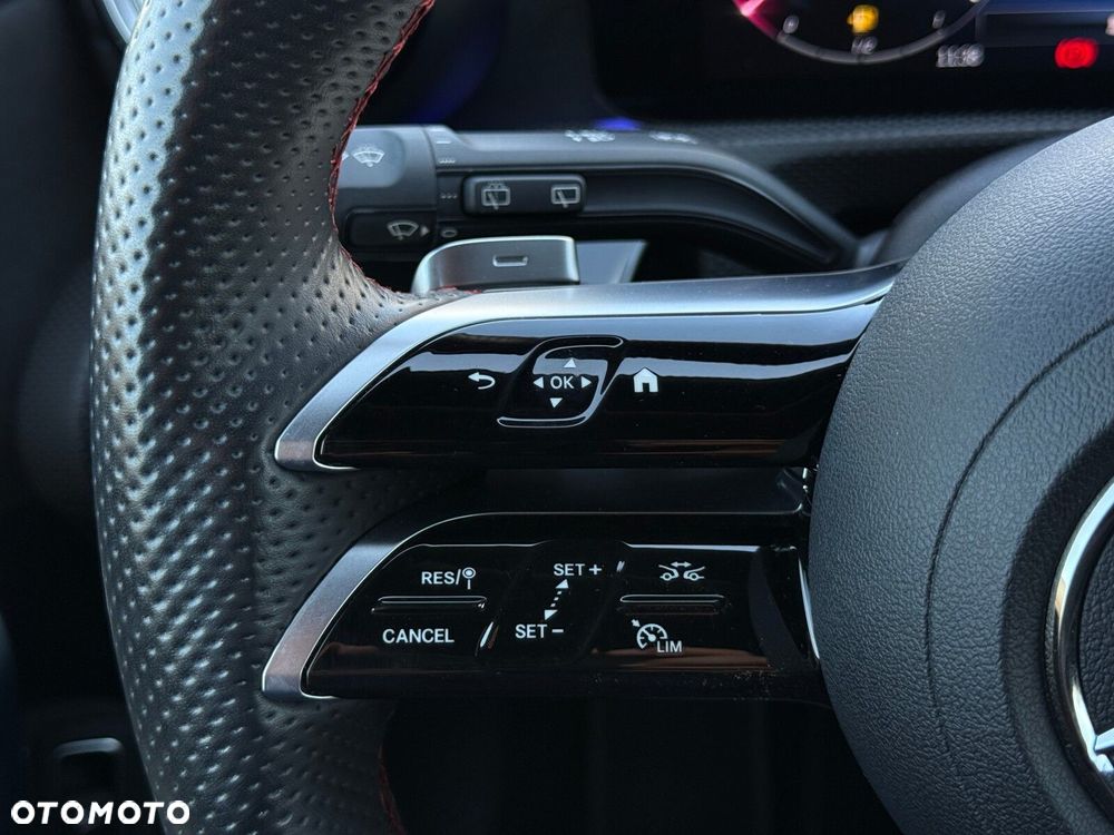 Mercedes-Benz CLA 180 AMG Line 7G-DCT - 16