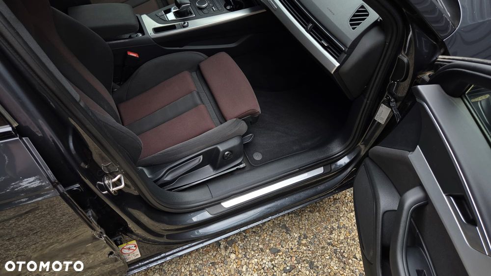 Audi A4 Avant 40 TDI S tronic quattro - 12