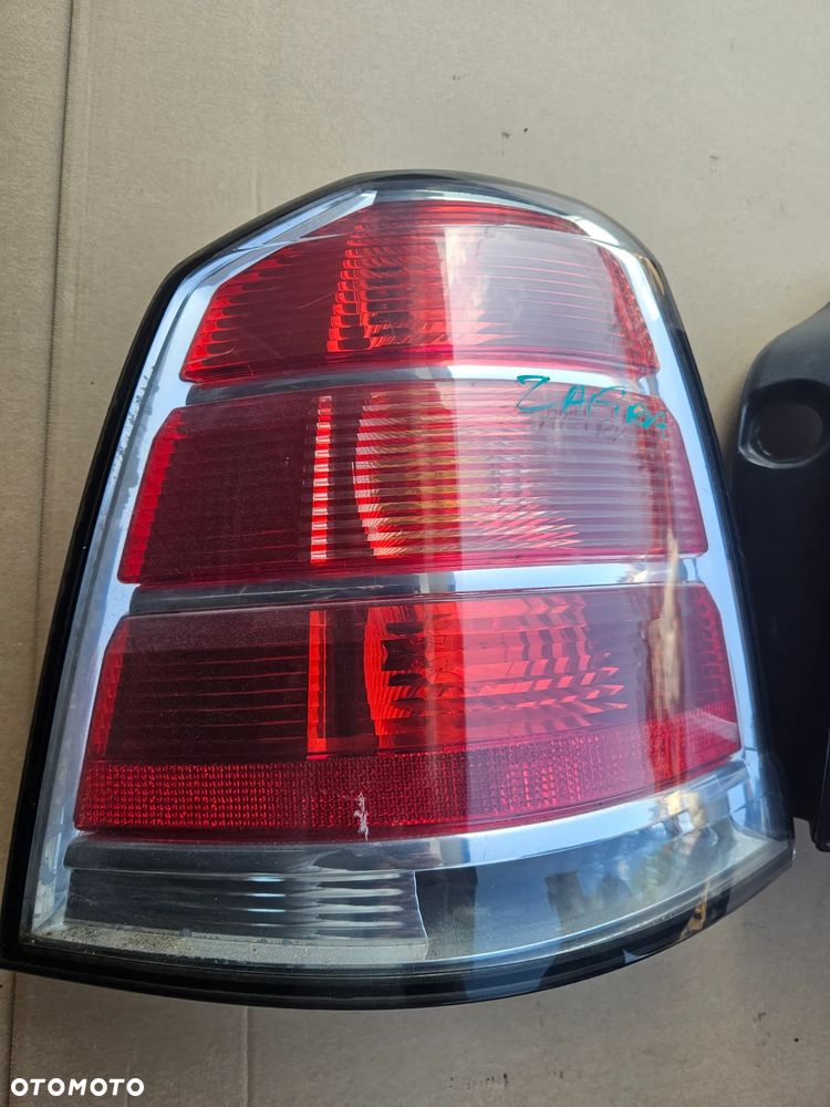 Opel Zafira B II lampa tył tylna prawa  lewa - 11