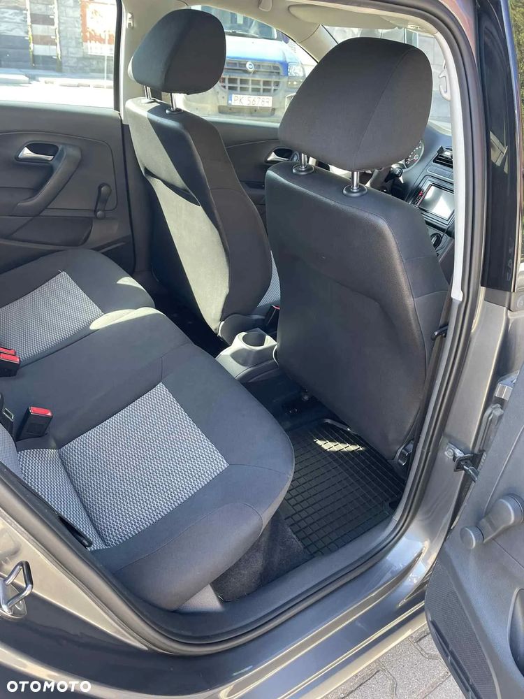 Volkswagen Polo - 22