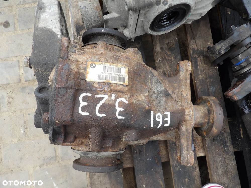 BMW - E60,E61 - 3,23 - KOMPLETNY TYLNY MOST - DYFERENCJAŁ - 7560591 - 1