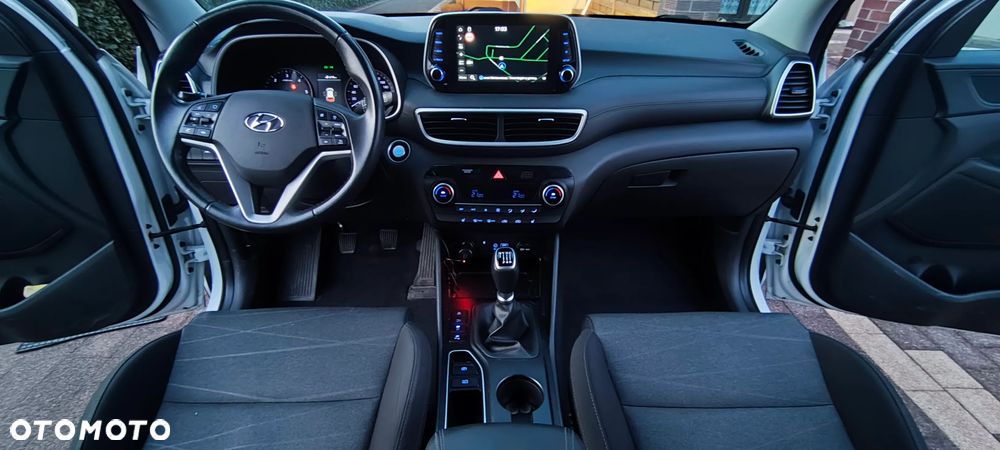Hyundai Tucson - 8
