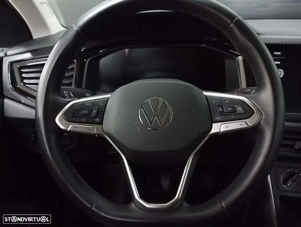 VW Polo 1.0 TSI Urban DSG - 18