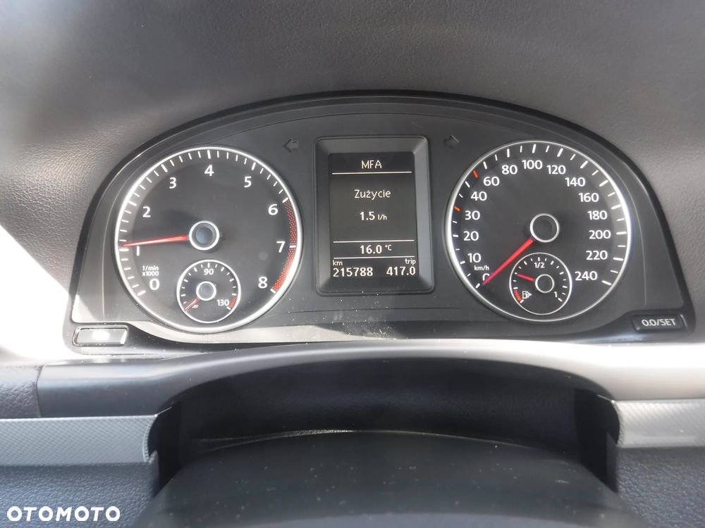 Volkswagen Touran 1.4 TSI MATCH - 14