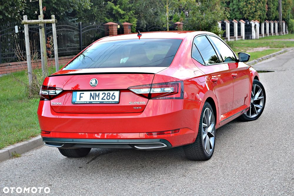 Skoda Superb 2.0 TDI 4x4 DSG Sportline - 13