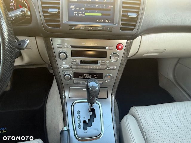 Subaru Legacy 3.0R Automatik Exclusive - 25