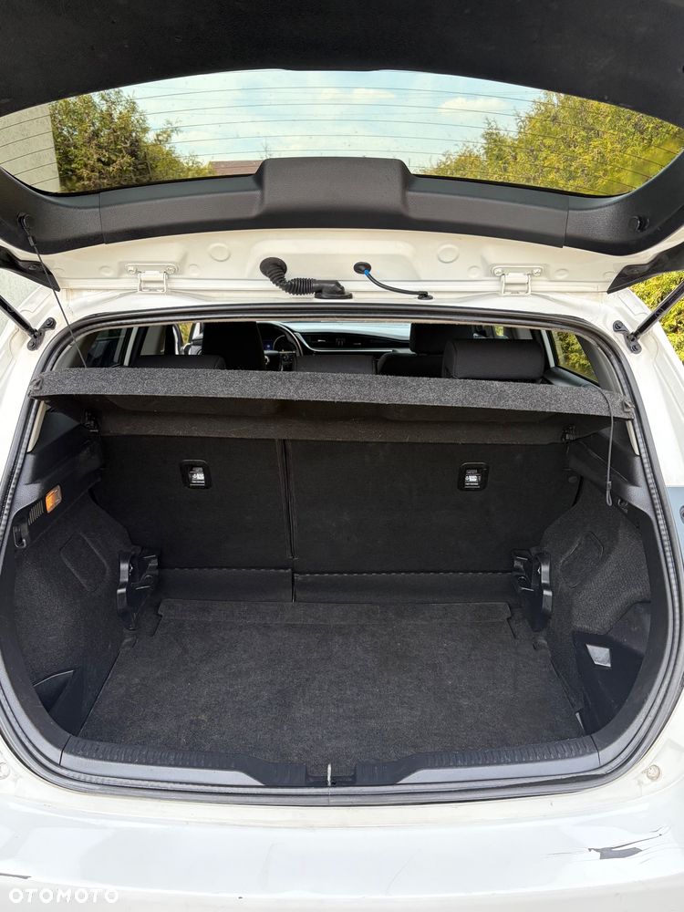 Toyota Auris - 25