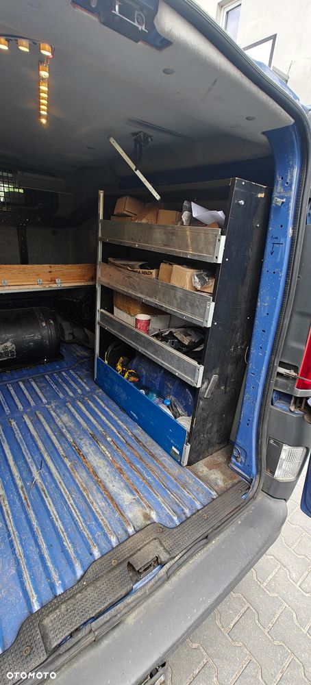 Renault TRAFIC - 22