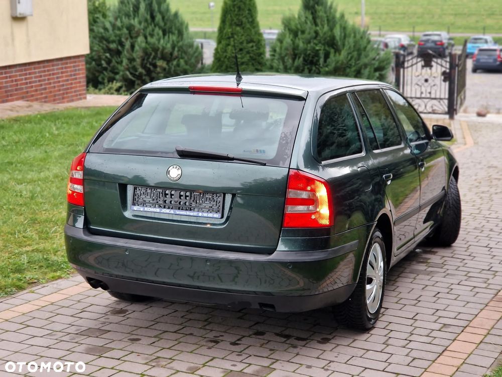 Skoda Octavia 1.8 T FSI Ambiente - 9