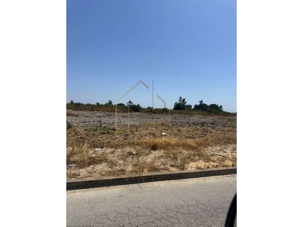 Lotes de Terreno com as áreas de 310m2, 313m3, 314m2 e 321m2. Pinha... - Grande imagem: 2/2