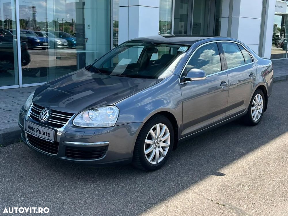 Volkswagen Jetta 1.6 Comfortline - 8
