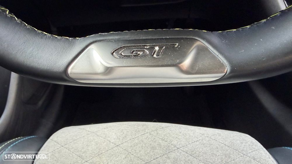 Peugeot 208 PureTech 100 GT Pack - 32