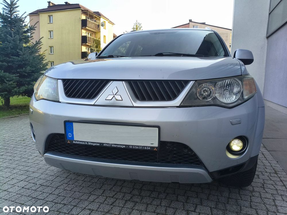 Mitsubishi Outlander 2.2 DI-D 4WD Instyle - 32