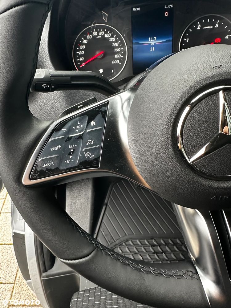 Mercedes-Benz Sprinter - 20
