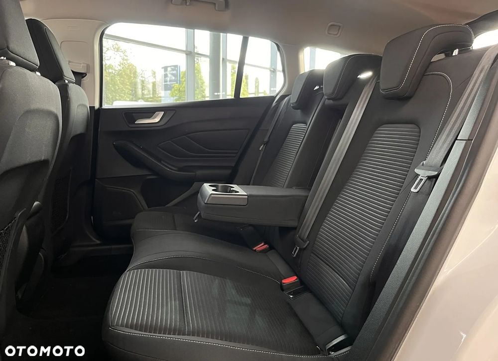 Ford Focus - 23