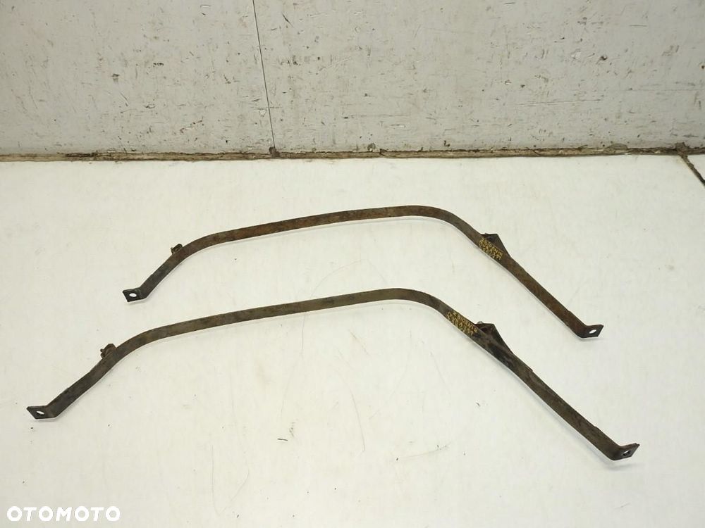 UCHWYT MOCOWANIE ZBIORNIKA PALIWA NISSAN MURANO Z51 3.5 V6 - 3