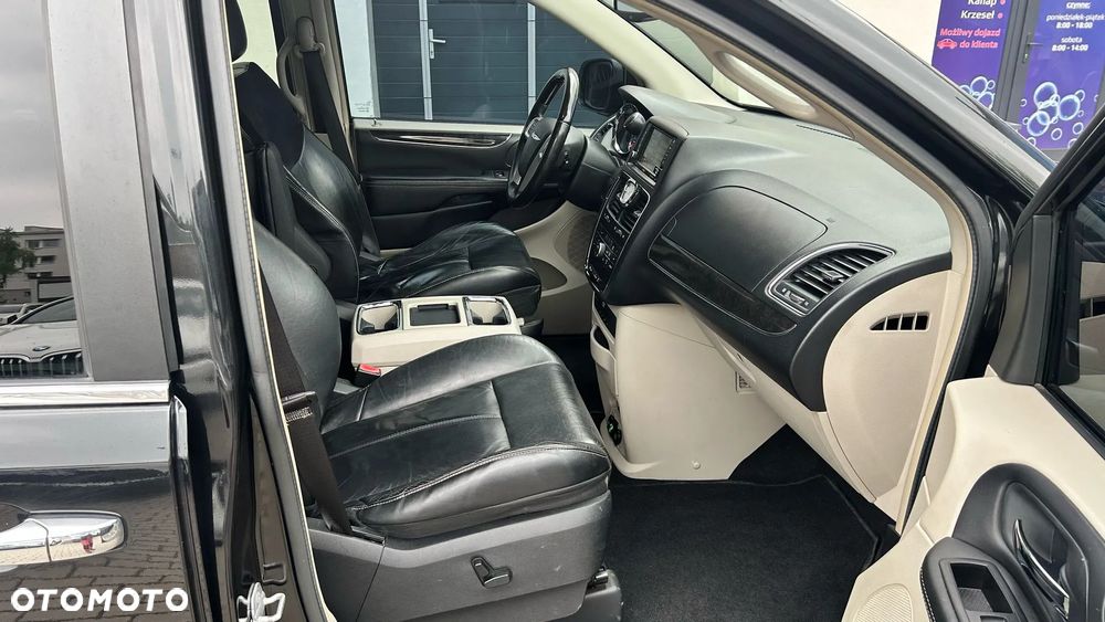 Chrysler Town & Country 3.6 Limited - 2