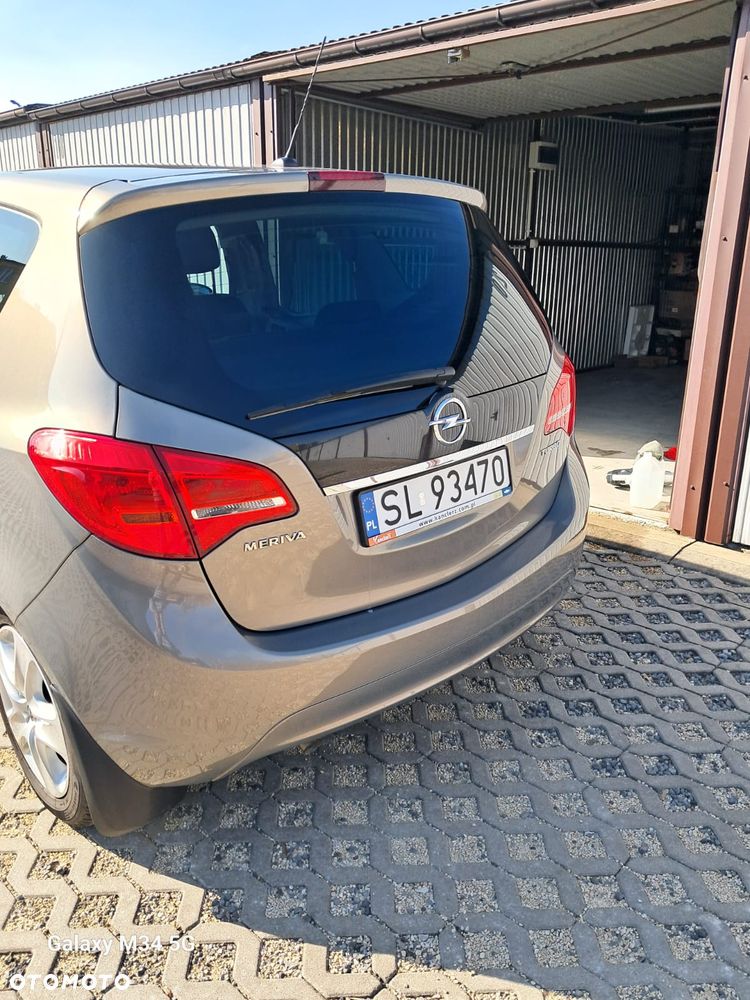 Opel Meriva - 8