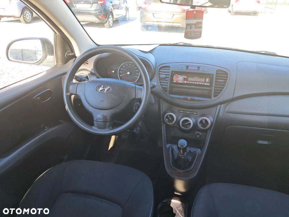 Hyundai i10 1.1 FIFA WM Edition - 13
