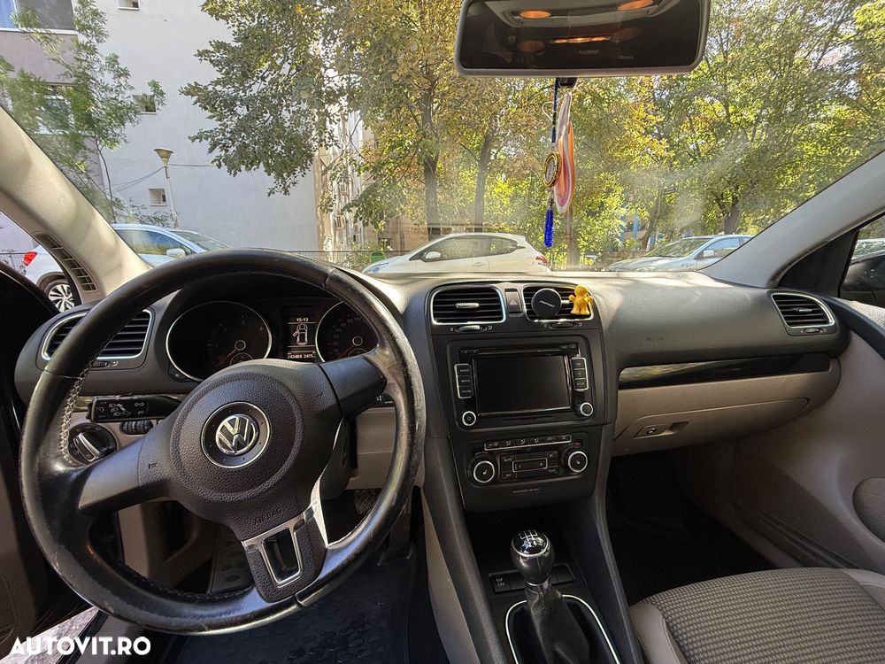 Volkswagen Golf - 5