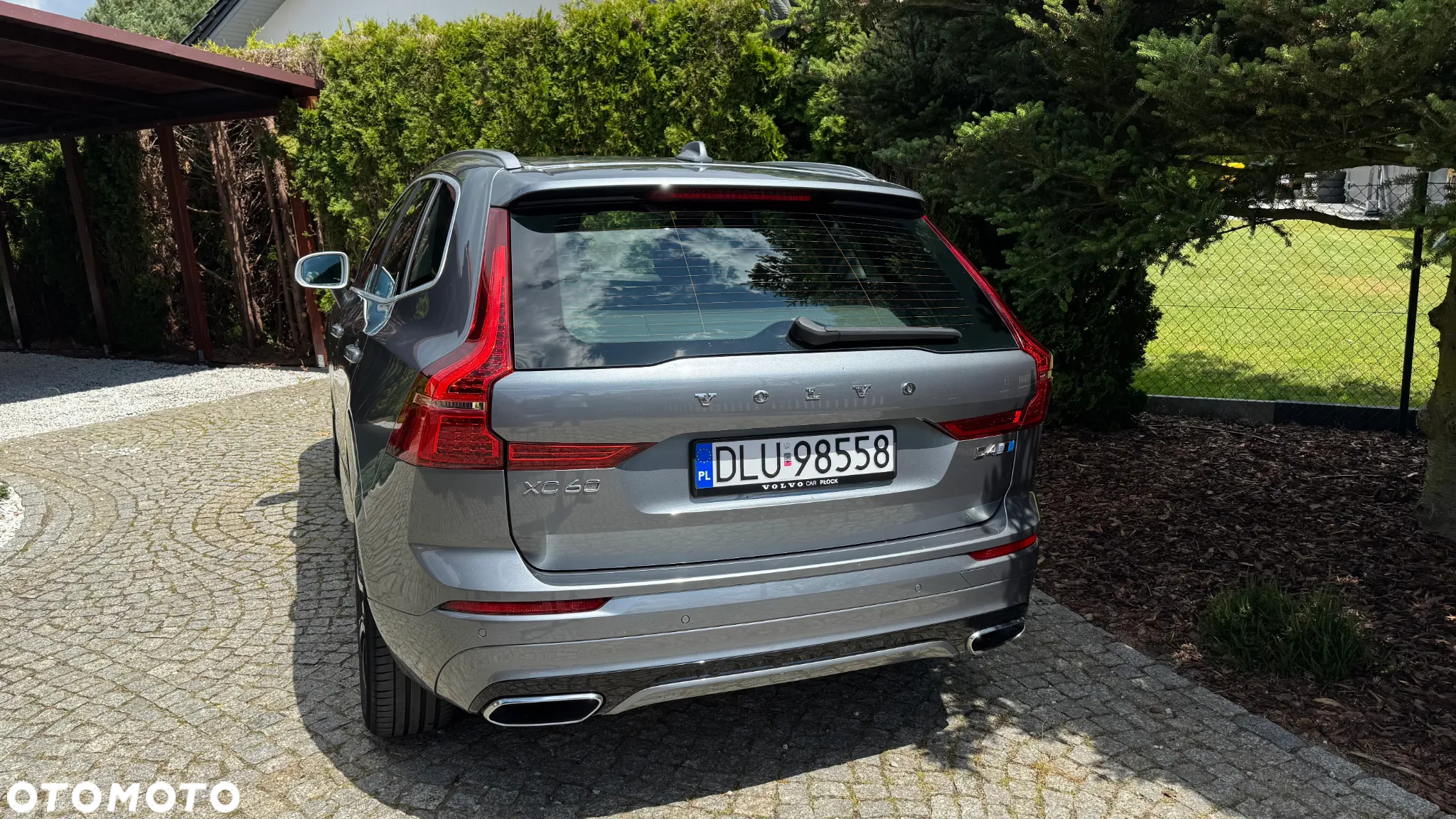 Volvo XC 60 D4 AWD R-Design - 4