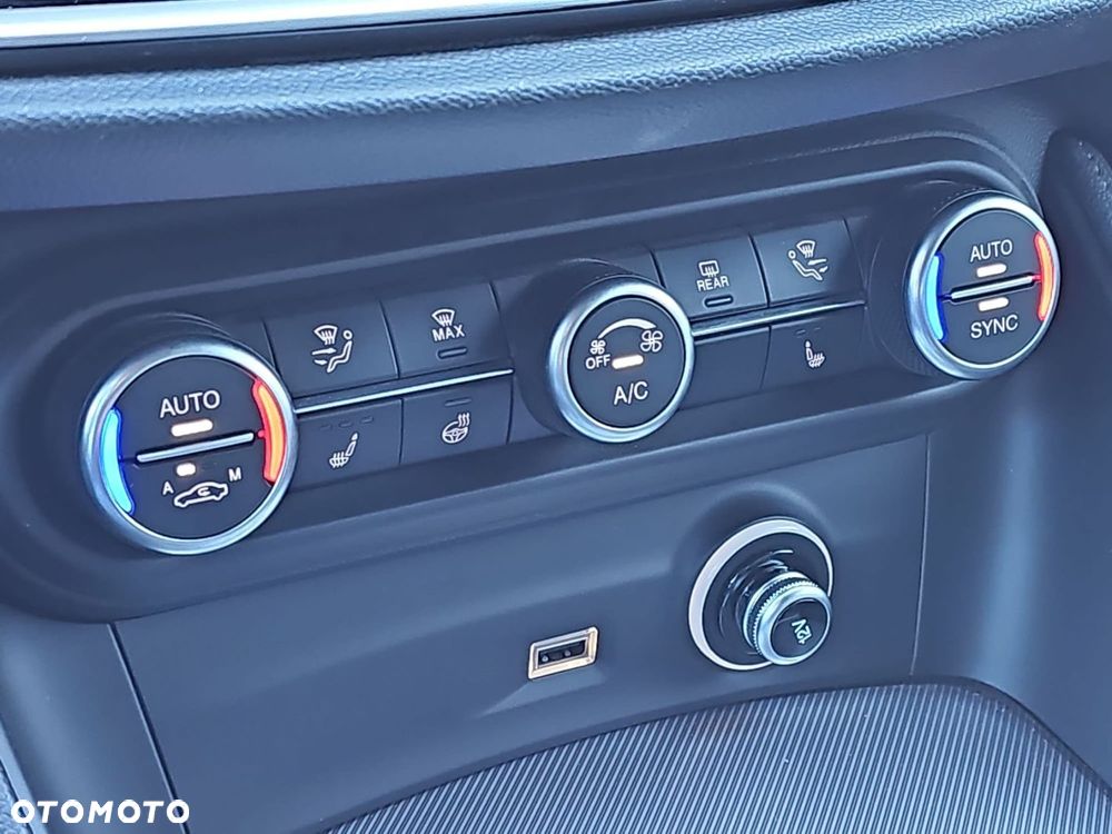 Alfa Romeo Stelvio - 27