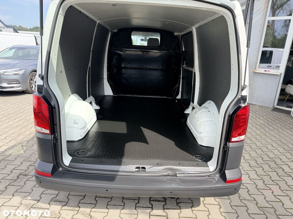 Volkswagen Transporter - 22